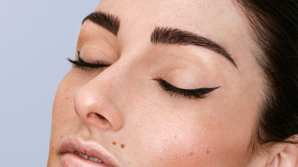 5 Pointless Makeup Tools