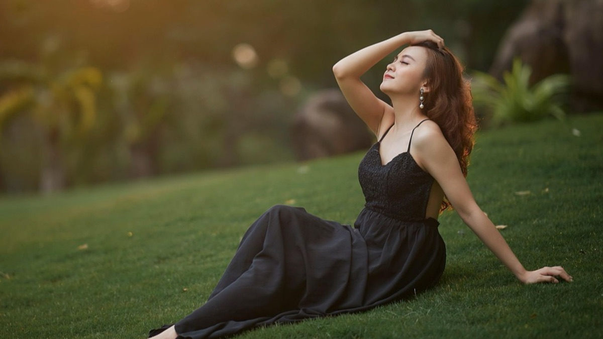 5 Classic Third Date Outfits Any Woman Can Rock